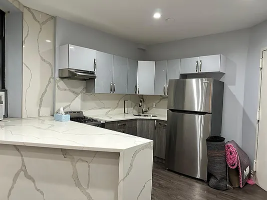 Rented by NY Living Solutions | media 4