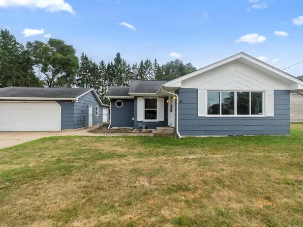 8974 210th St W, Lakeville, MN 55044