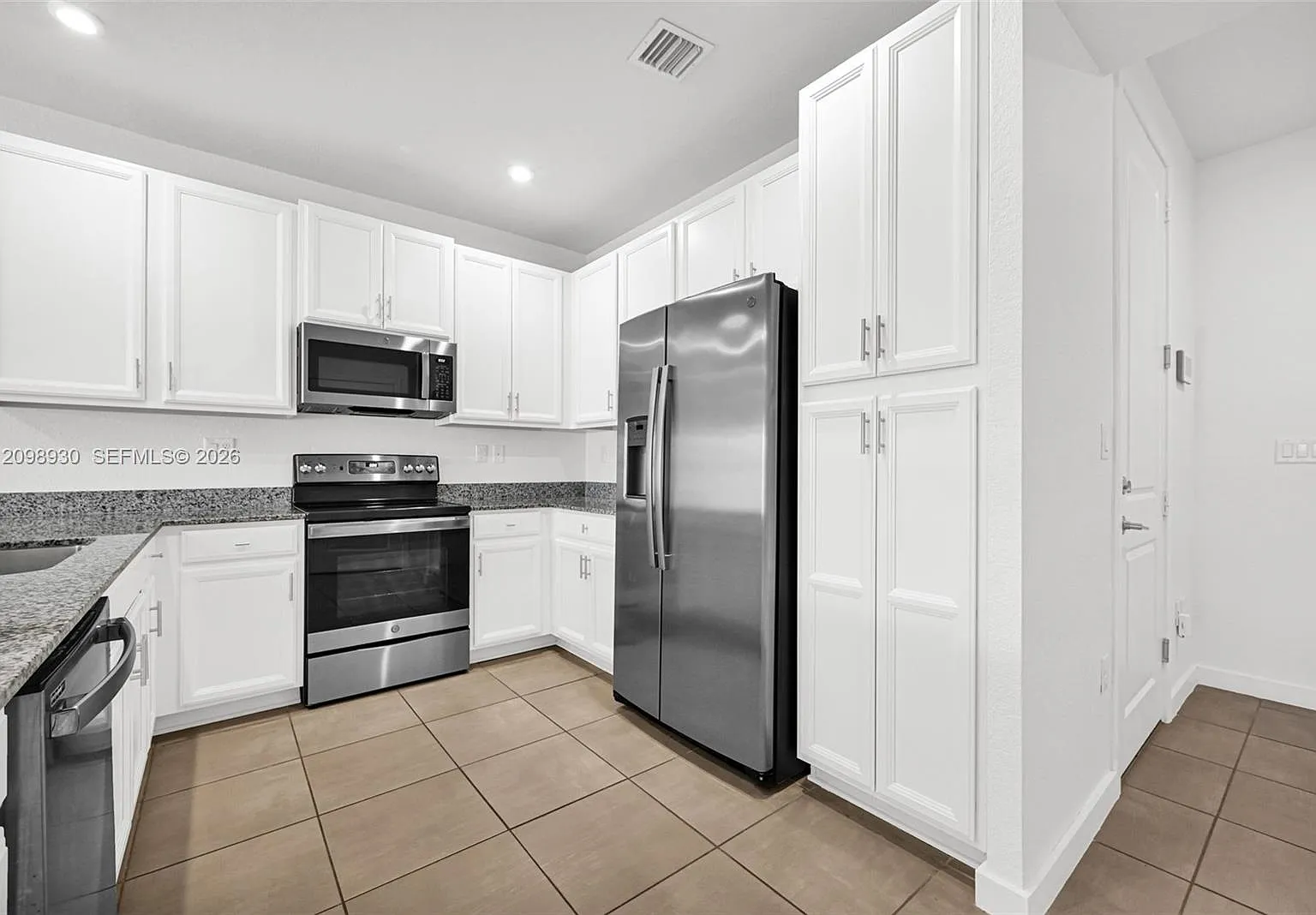 Mc Residential — Photo 2