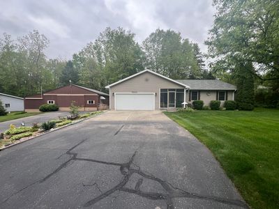 12050 S Ponderosa Dr, Sand Lake, MI, 49343