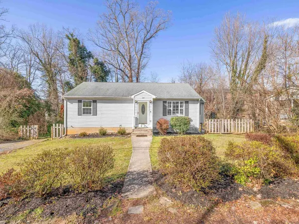 121 W Park Dr, Charlottesville, VA 22901