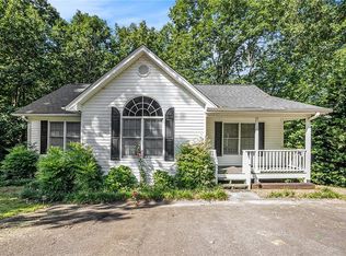 245 Royal Oaks Ln, Dahlonega, GA 30533