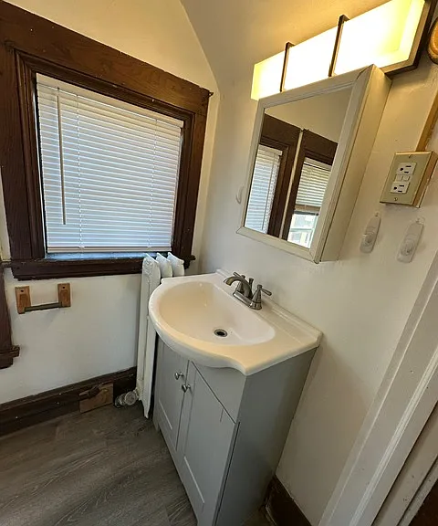 105 Bool St #1-2 — Photo 33