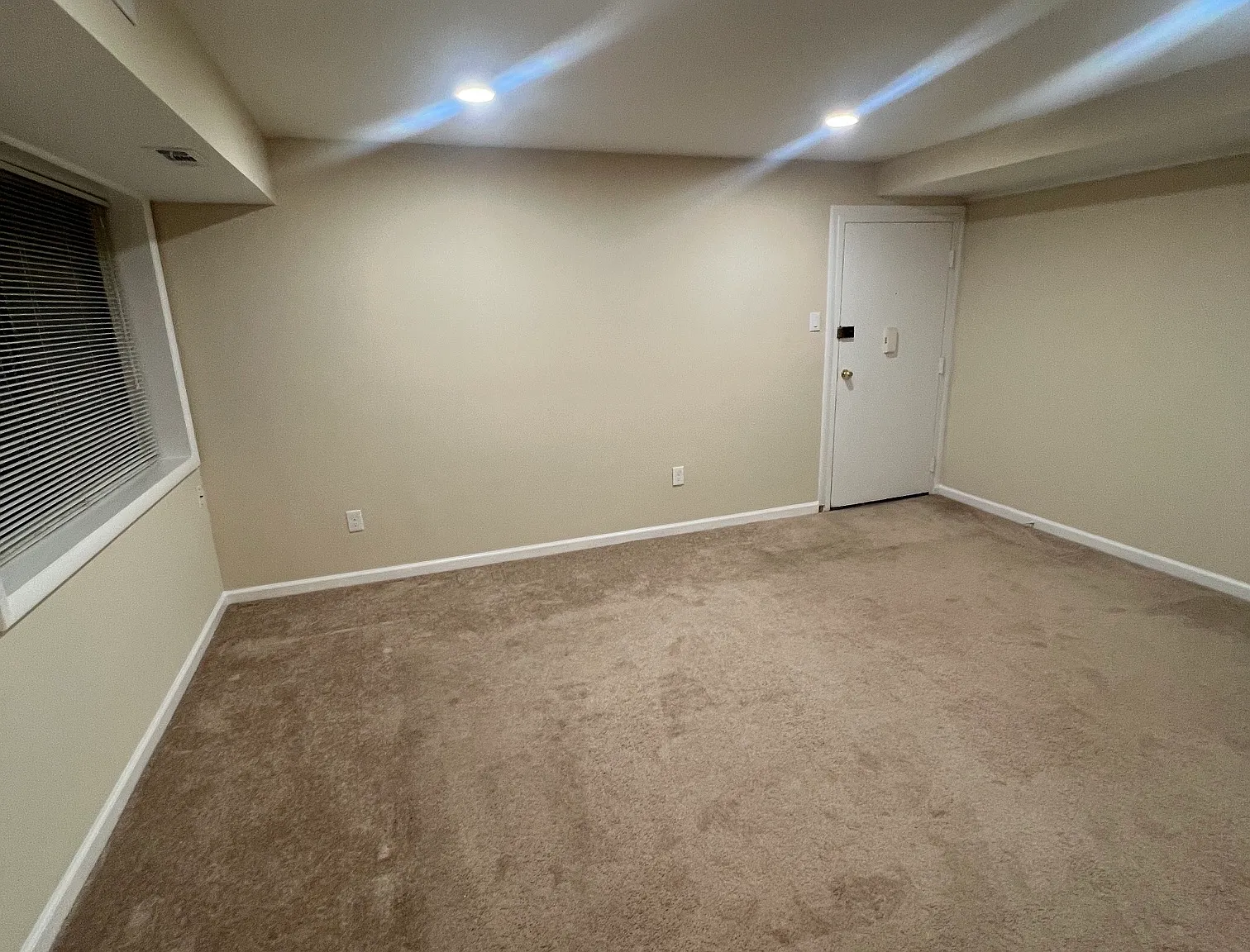 1 bed, 700 sqft, $1,600 — Photo 4