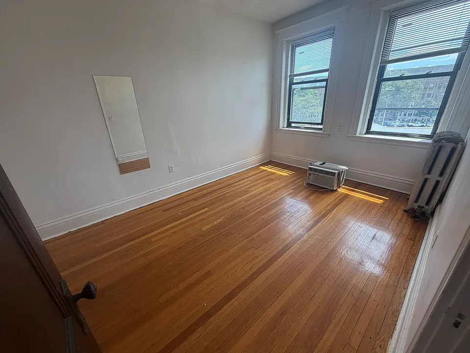 31 Saint Lukes Rd #16