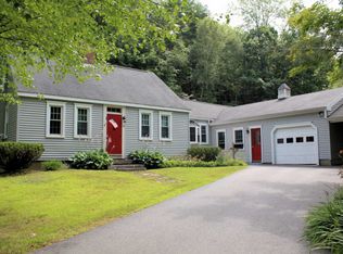 48 Bow St, Freeport, ME 04032