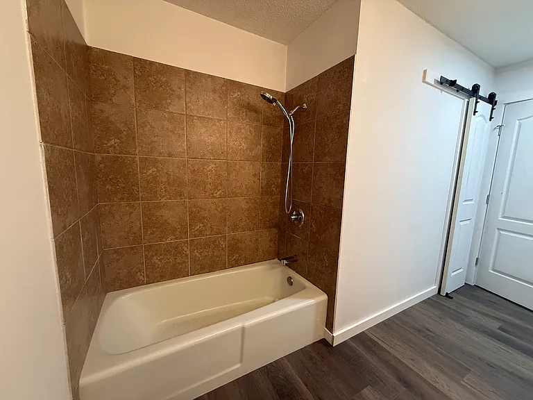 602-62 N Knoxville Ave #606 — Photo 8