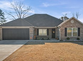 1707 Ridgefield Cir, Searcy, AR 72143