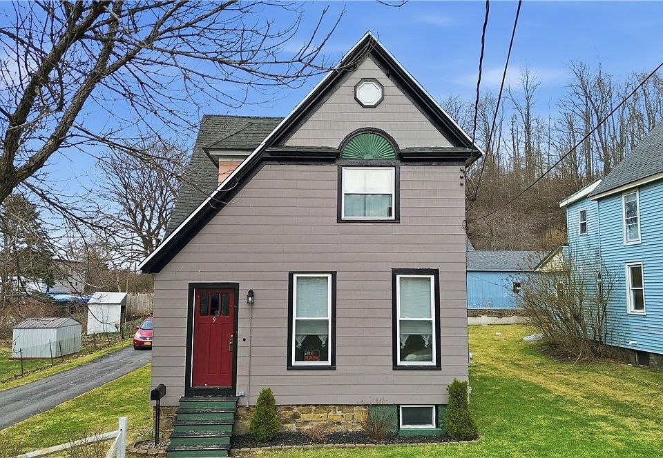 1st image of 9 Bellinger St