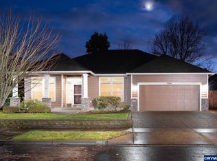 1664 Salmon Run SW, Albany, OR 97321