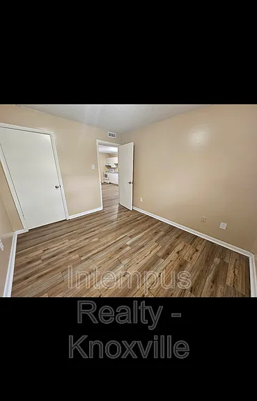 328 Dahlia Dr — Photo 8