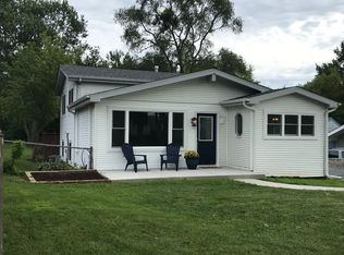 37117 N Hillside Dr, Lake Villa, IL 60046