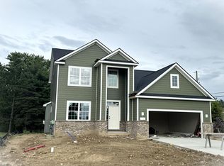 112 Copper Ridge Ct, Commerce Township, MI 48390