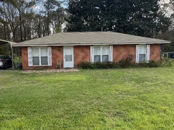 3320 Pinewood Ln, Millbrook, AL 36054