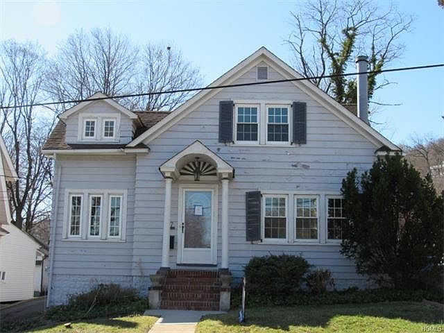 1st image of 7 Ross Ave