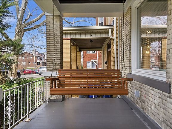 4th image of 4037 Windsor St