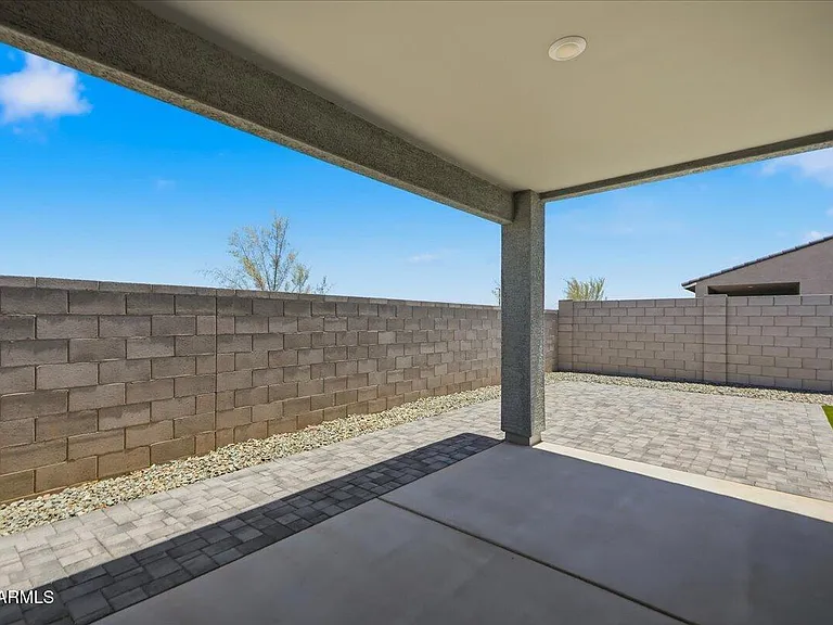 15875 W Cottontail Ln — Photo 59