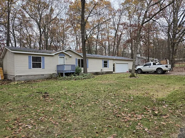 3929 Kiella Dr, Allegan, MI 49010