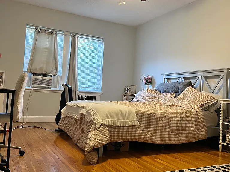 1157 Beacon St #5 — Photo 31