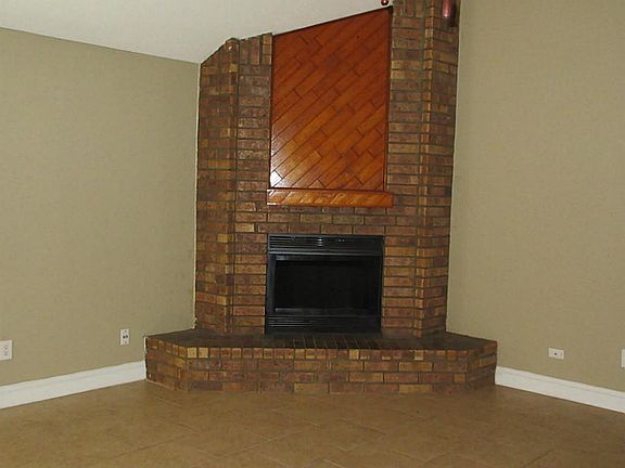 5th image of 16730 Frigate Dr