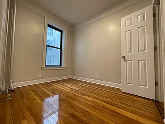 Rented by Hillel Realty Group