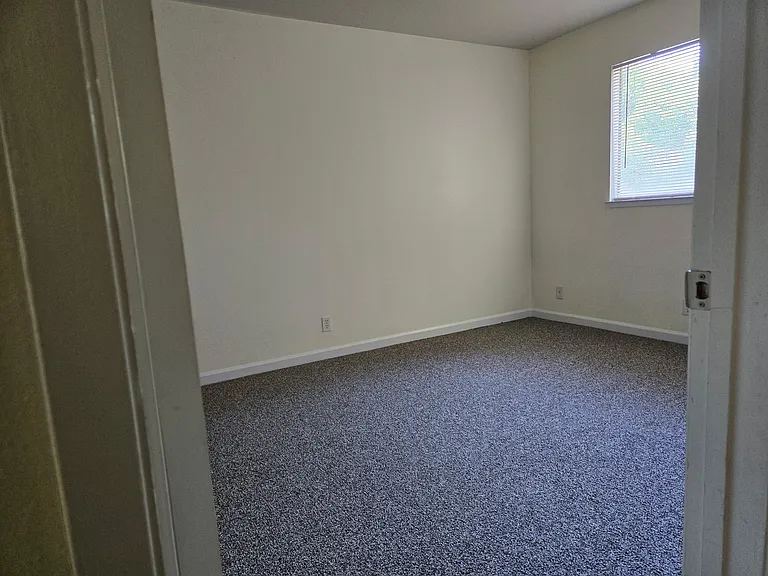 2688 White Ave — Photo 7
