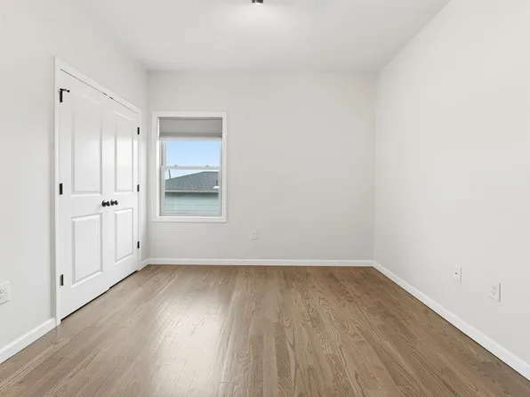 5103 Meadowview Avenue image 15 of 28