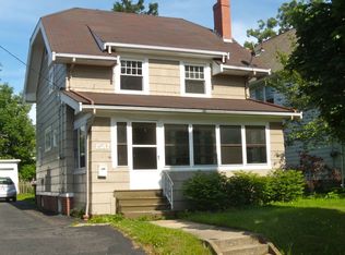 1587 Lauderdale Ave, Lakewood, OH 44107
