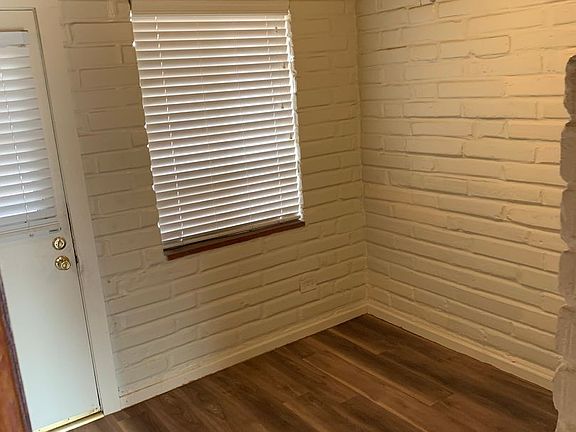 3rd image of 643 El Mercado Ave #H