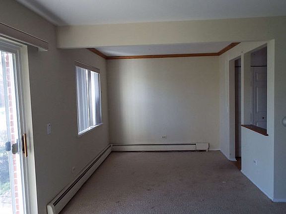 4th image of 2408 E Brandenberry Ct APT 1H