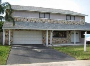7448 NW 49th Pl, Lauderhill, FL 33319