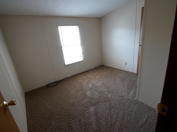 3rd image of 29982 Miquelon Ct