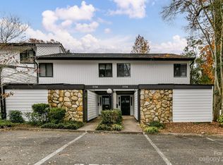 3754 Winding Creek Ln, Charlotte, NC 28226