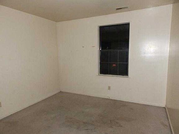 Bedroom 1 Unit B