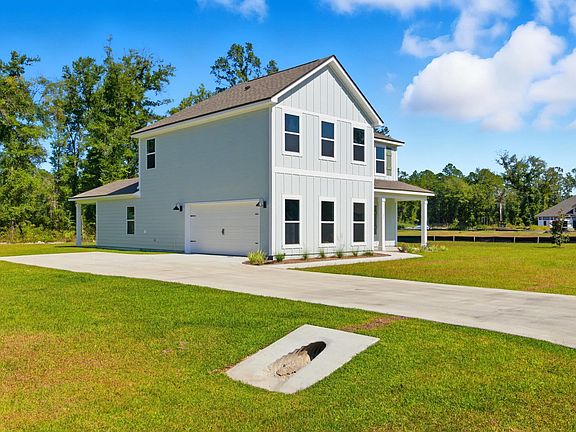2nd image of 26 Bedford Loop