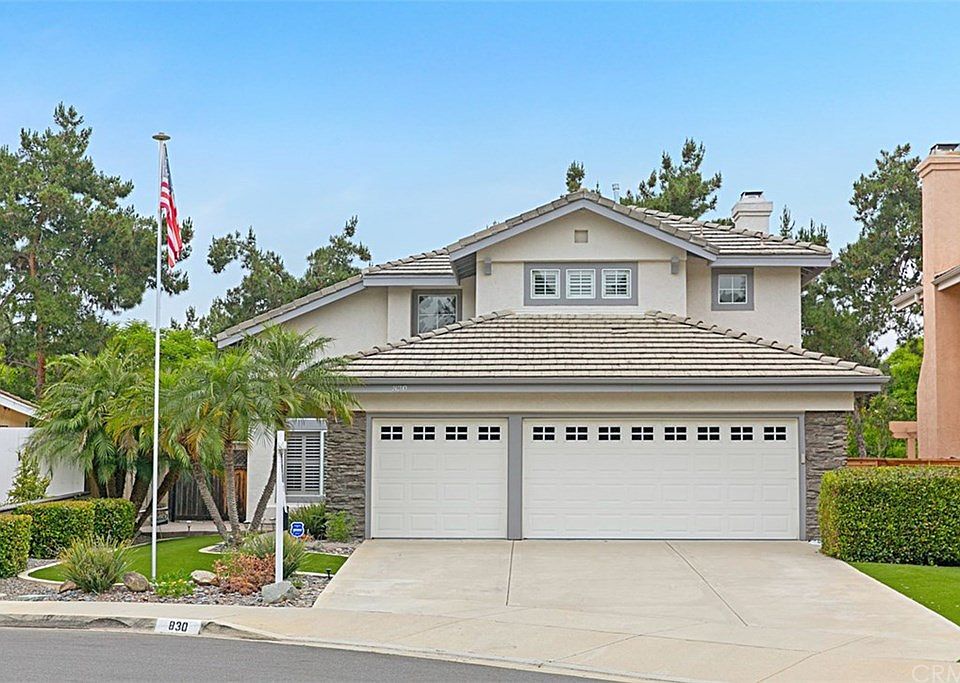 1st image of 830 Smoketree Ct