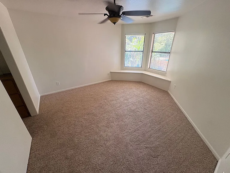 5339 W Sweet Ct — Photo 6