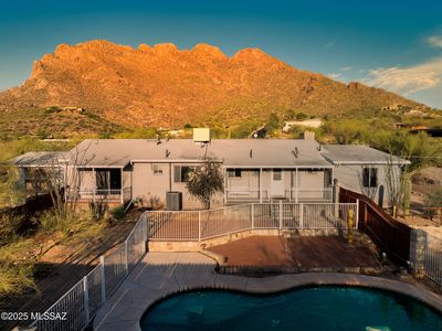 9001 N Riviera Dr, Tucson, AZ, 85704