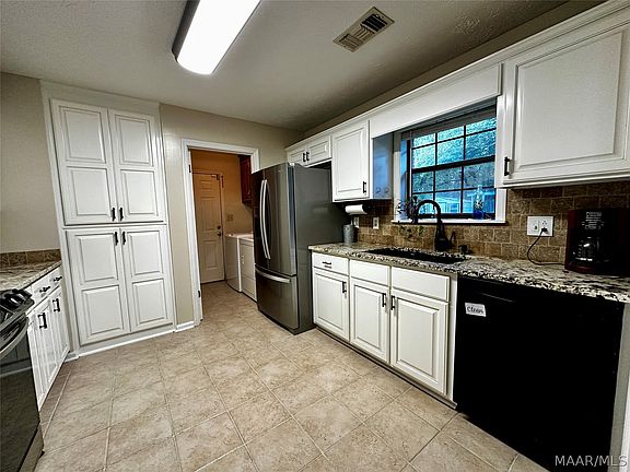 3rd image of 2185 Ceasarville Rd
