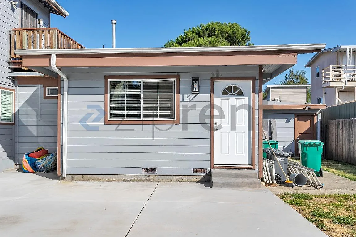 1 bed, 450 sqft, $2,100 — Photo 4