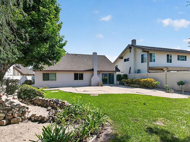 2372 Apple Tree Dr — Photo 22