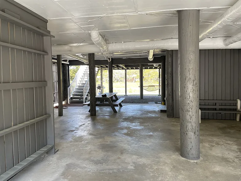 1306 E Ashley Ave — Photo 2