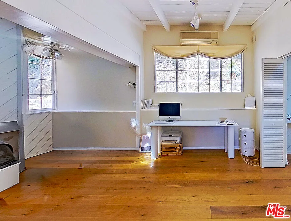 1 bed, 550 sqft, $2,500 — Photo 3