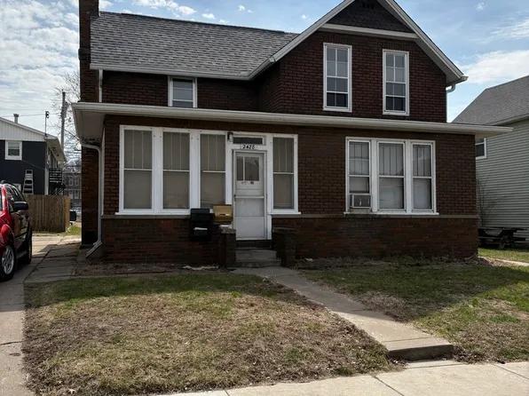 2428 5th Ave, Moline, IL 61265