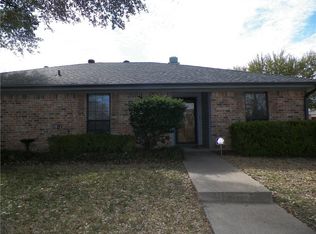 2154 Wren Ln, Lewisville, TX 75077
