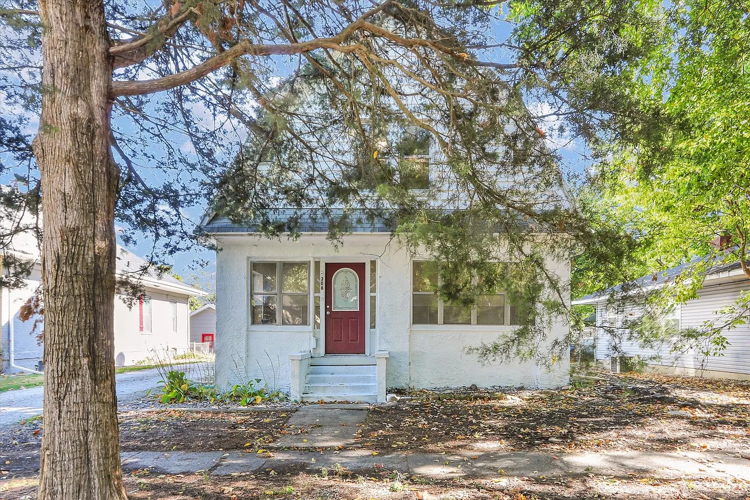 306 S Cottage Grove Ave photo 1