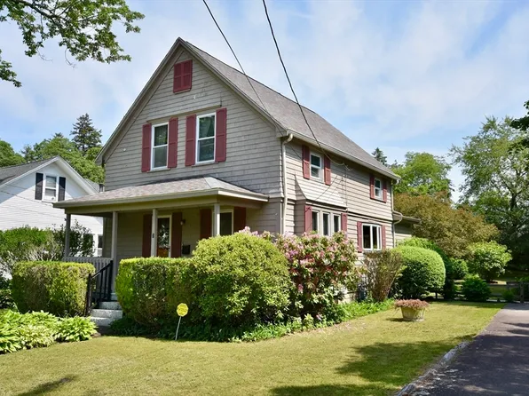 7 Knowles Ave, Wareham, MA 02571