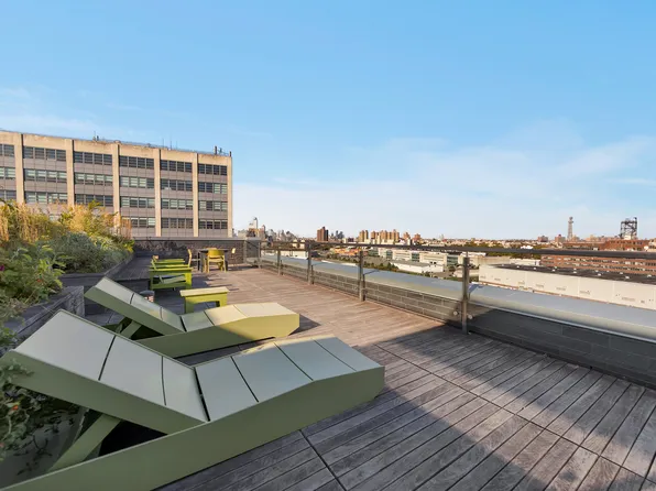 8 Vanderbilt Avenue image 5 of 7