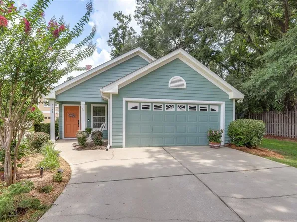 2707 Laurelwood Ln, Tallahassee, FL 32308