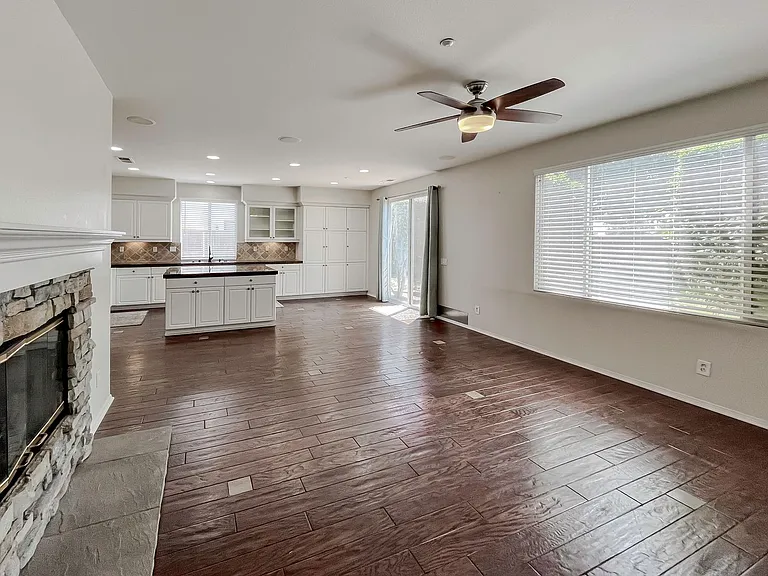 7905 Leway Dr — Photo 6